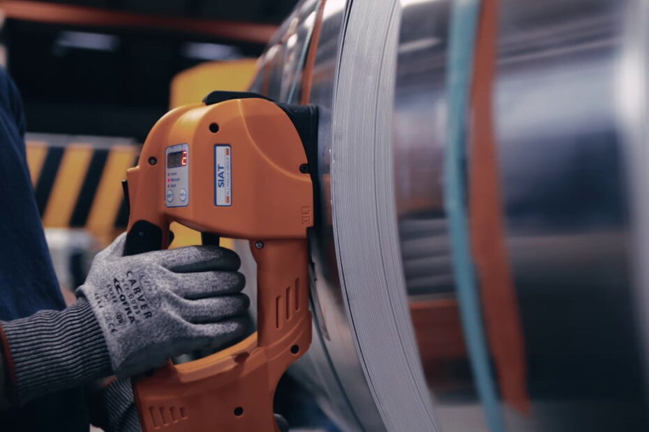 What is a Powered Pallet Strapping Tool?