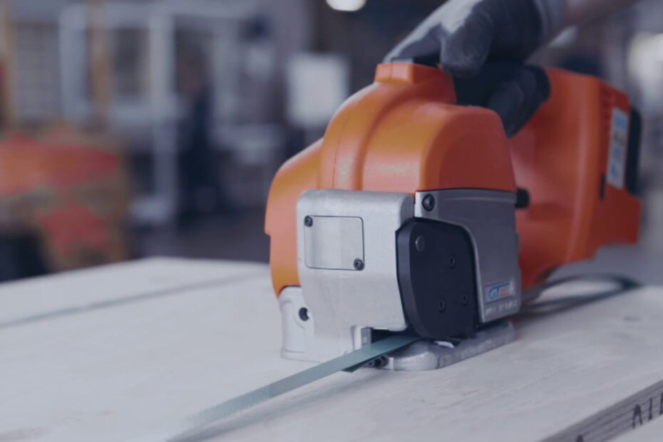 Do I need a powered pallet strapping tool?